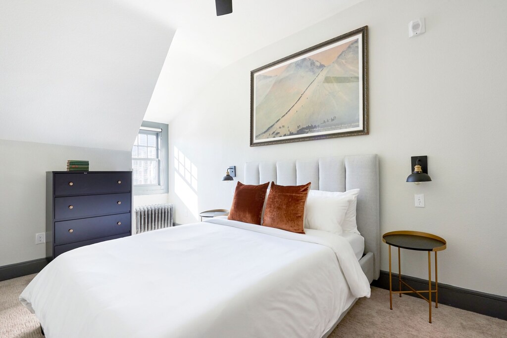 Photo of Bedroom in Uptown