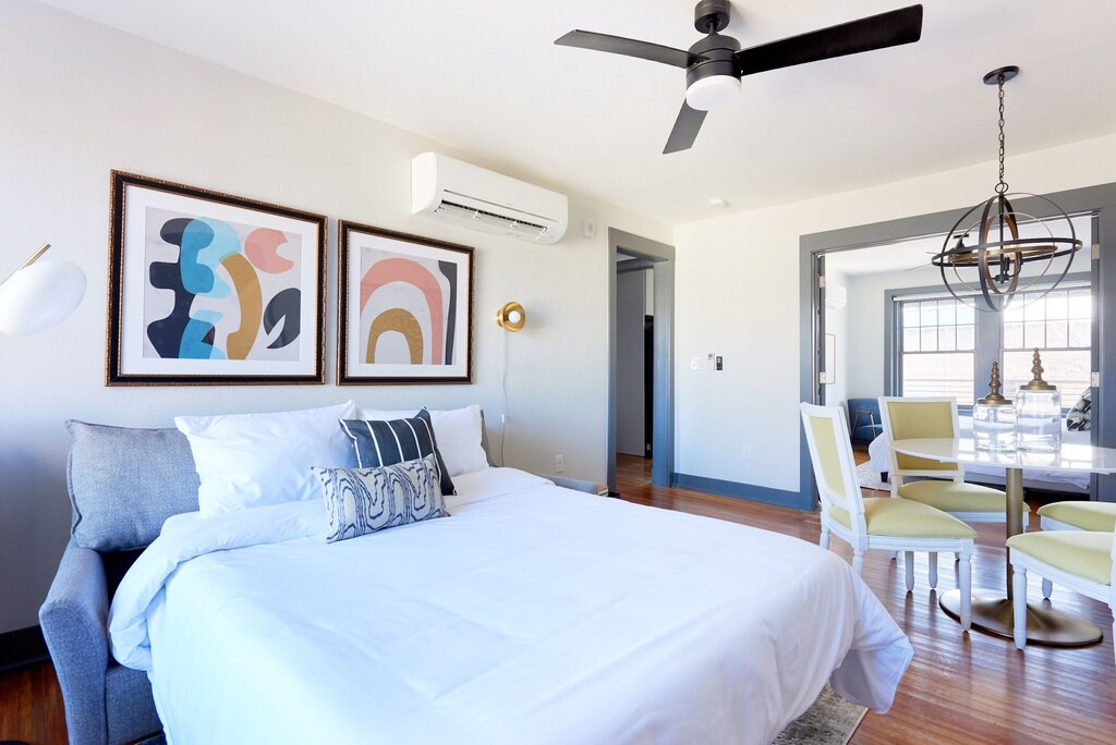 Photo of Bedroom in Uptown