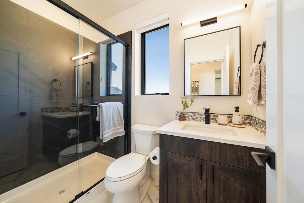 Photo of Bathroom in Pateros