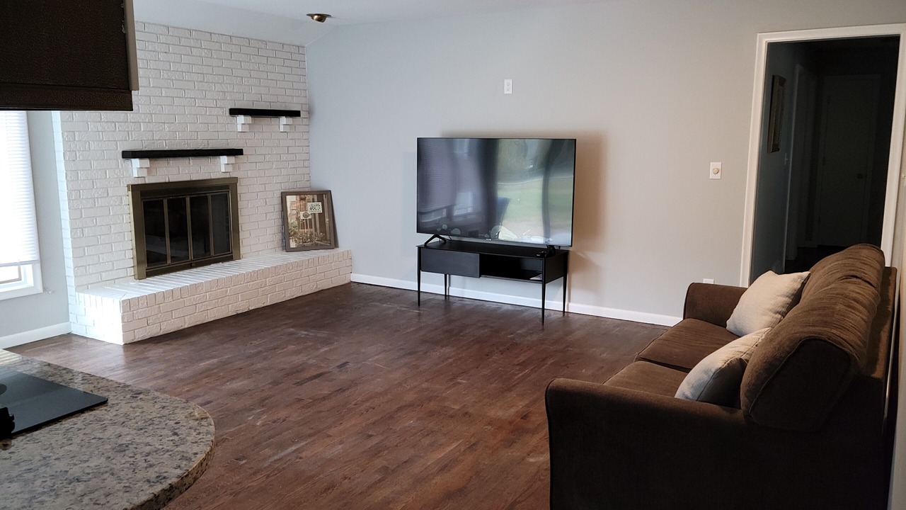 Photo of Livingroom in Elkhorn