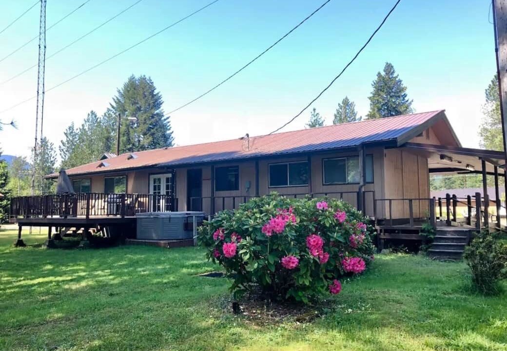 Photo of Outdoor in Packwood