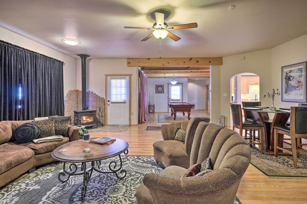 Photo of Livingroom in Placitas