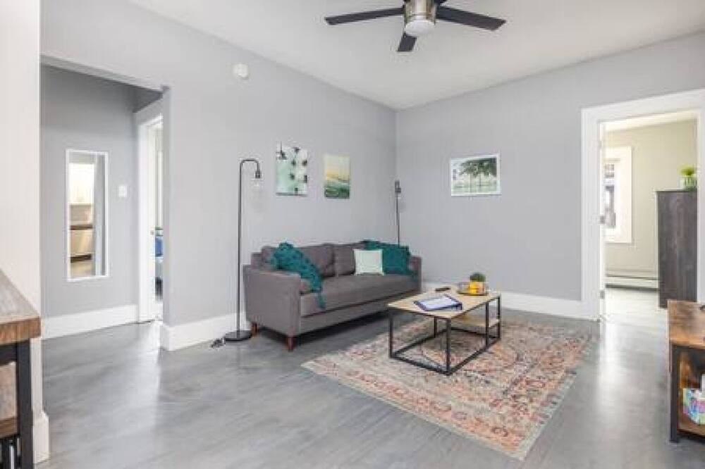 Photo of Livingroom in Sherman Hill