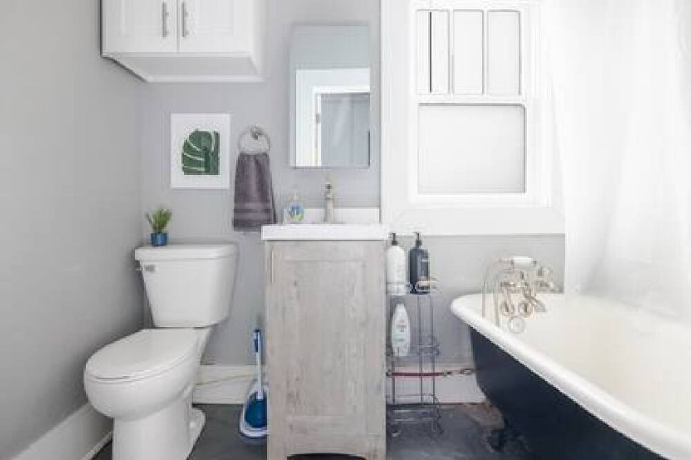 Photo of Bathroom in Sherman Hill