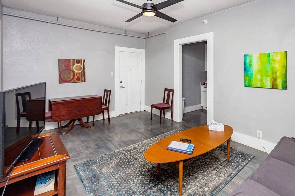 Photo of Livingroom in Sherman Hill