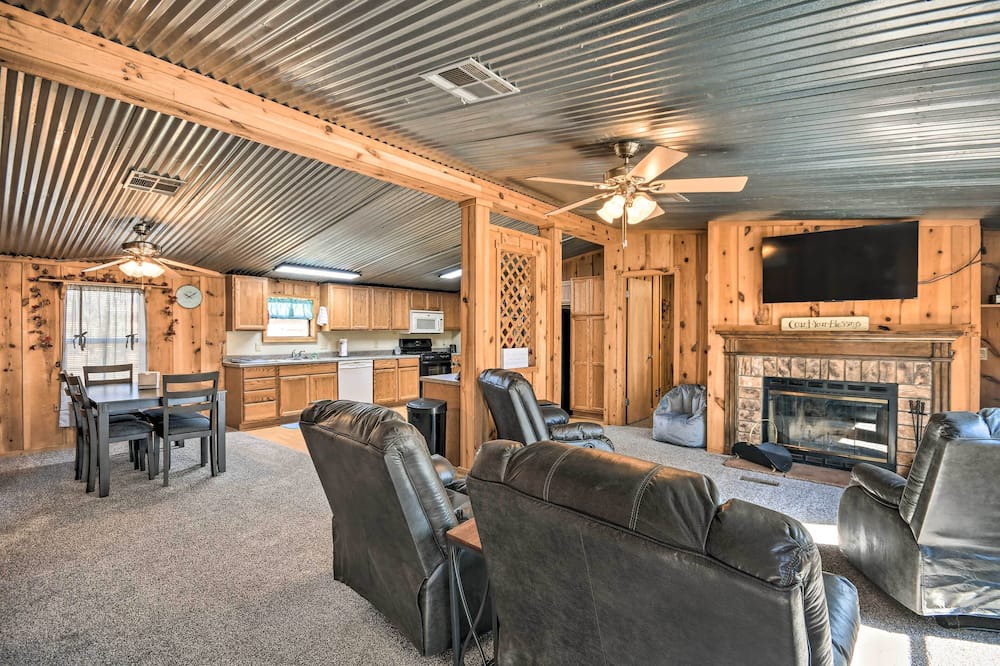 Photo of Livingroom in Ranchvale