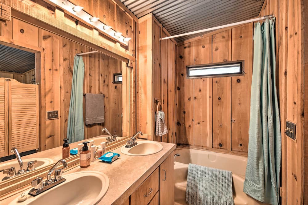 Photo of Bathroom in Ranchvale