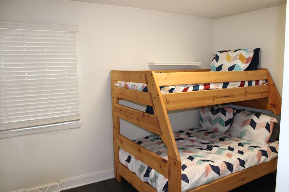 Photo of Bedroom in Waldron