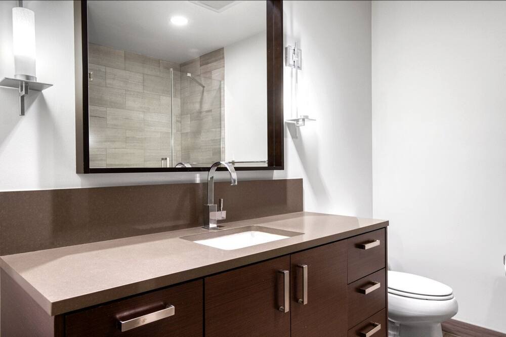 Photo of Bathroom in Speer