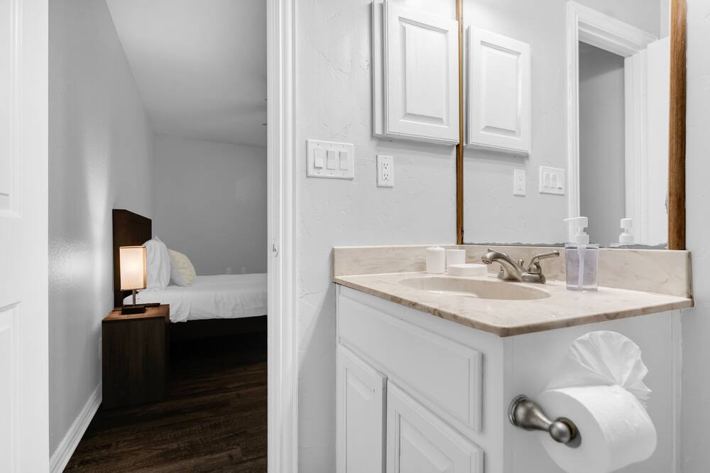 Photo of Bathroom in South Arlington