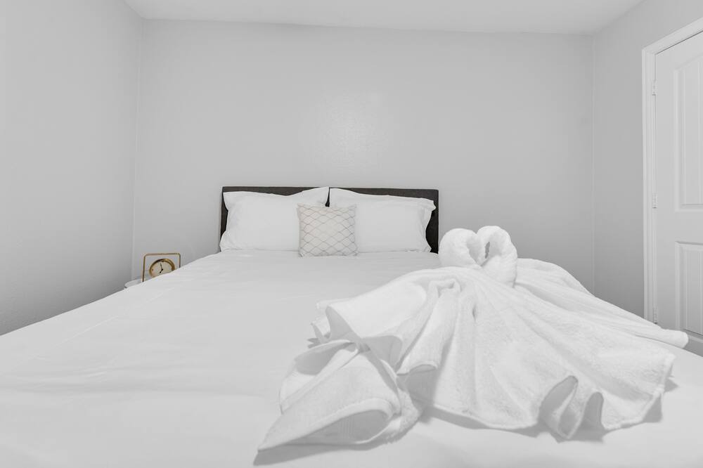Photo of Bedroom in South Arlington