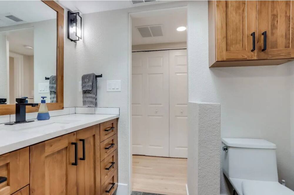 Photo of Bathroom in Arvada Plaza Area