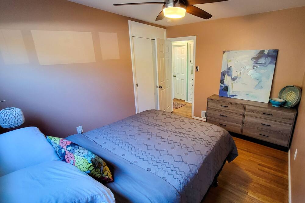 Photo of Bedroom in Nob Hill