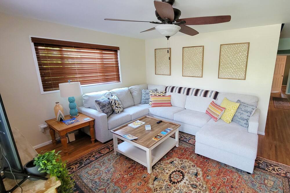 Photo of Livingroom in Nob Hill