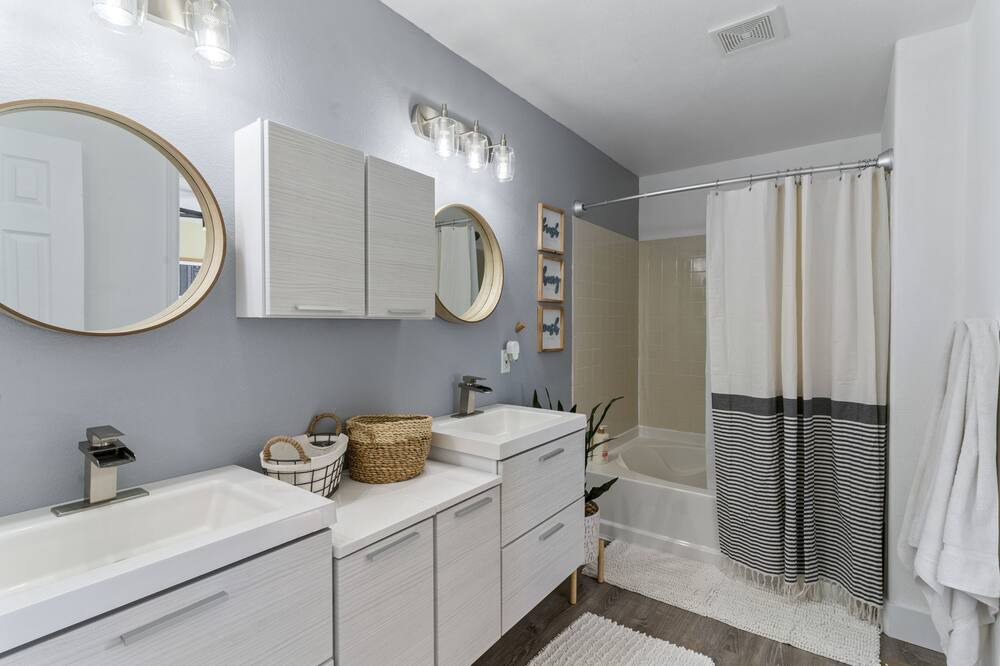 Photo of Bathroom in Falcon Hills