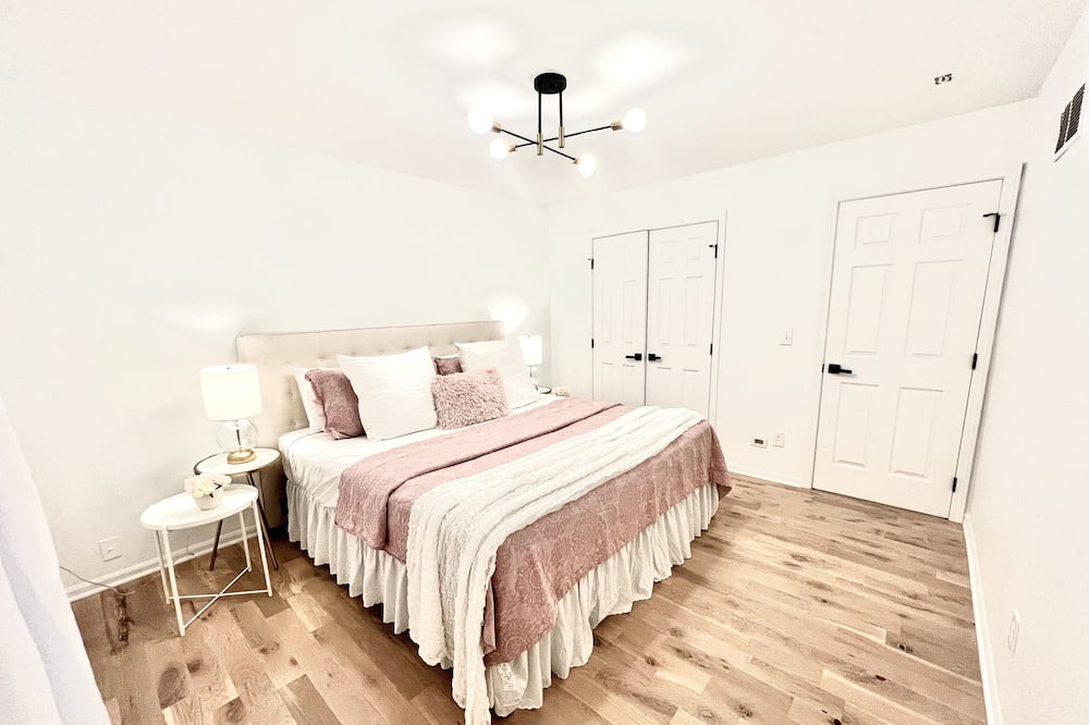 Photo of Bedroom in Olathe
