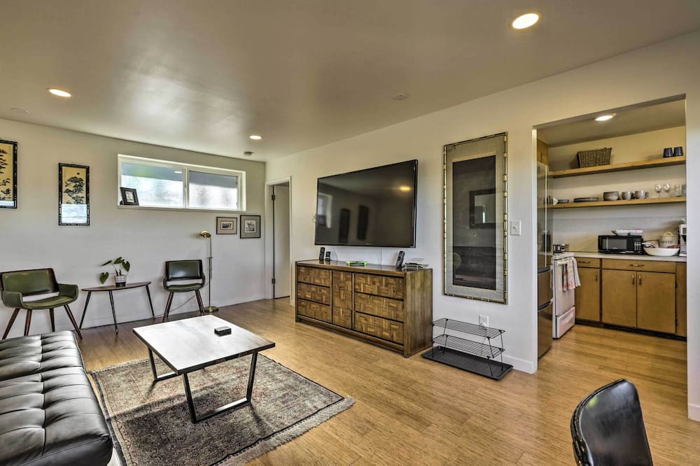 Photo of Bedroom in Lakeridge