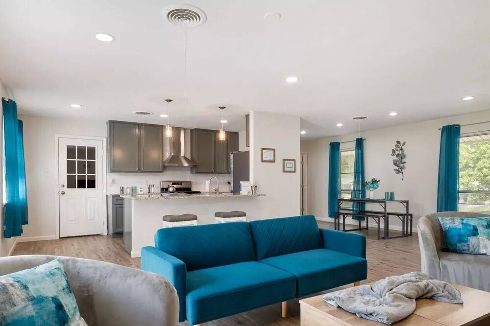 Photo of Bedroom in Farmers Branch