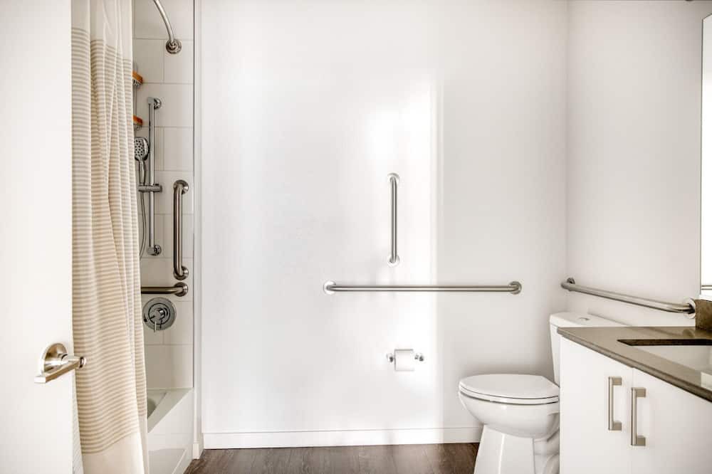 Photo of Bathroom in Five Points