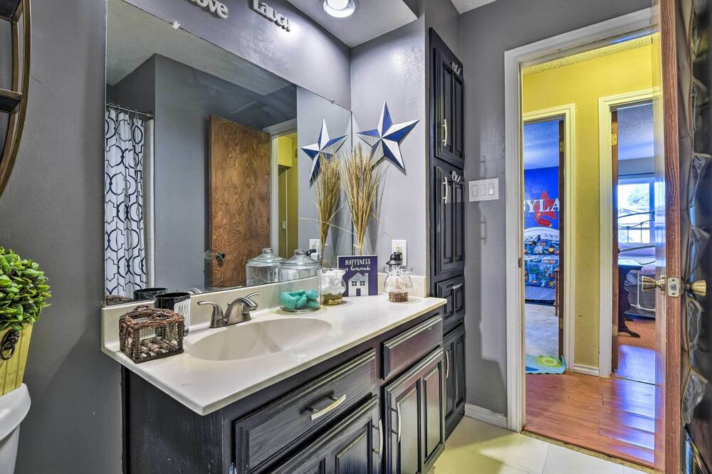 Photo of Bathroom in West Arlington
