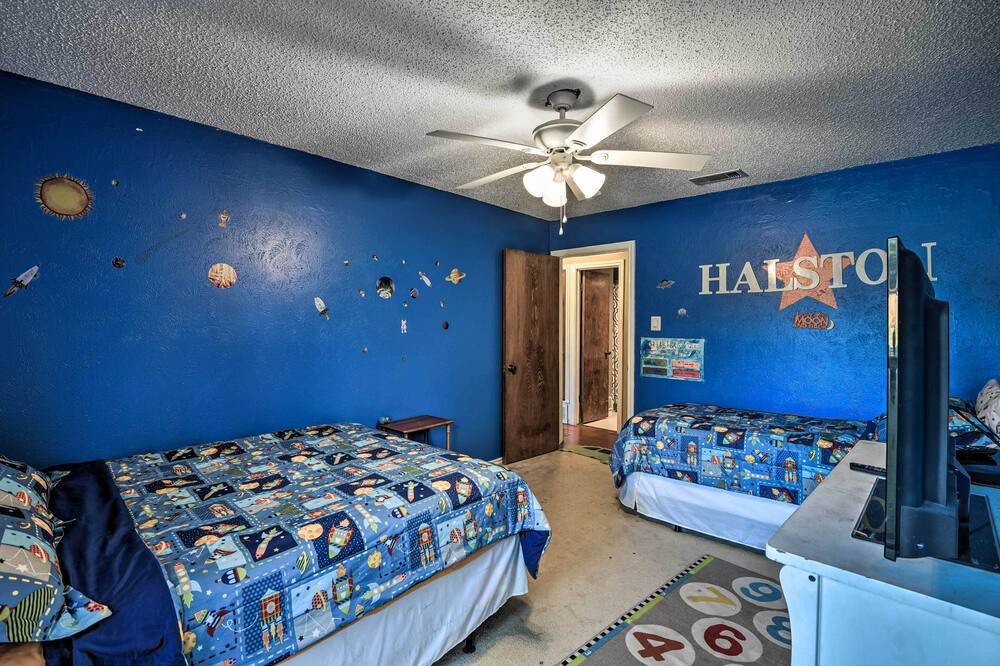 Photo of Bedroom in West Arlington
