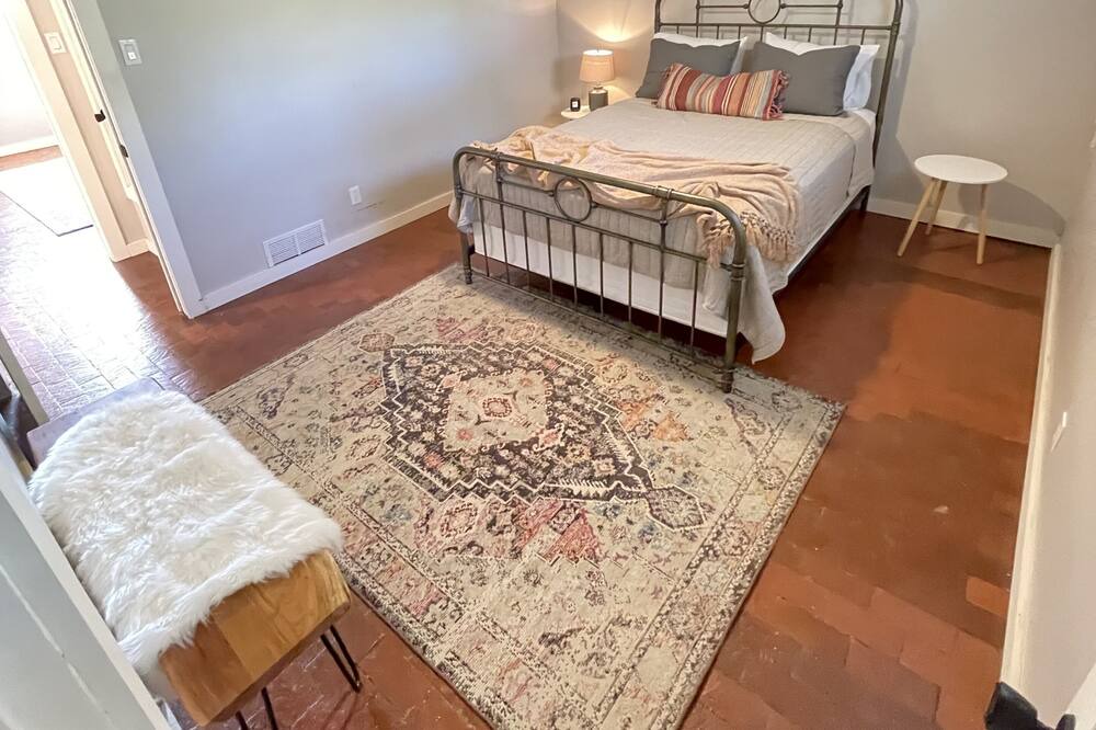 Photo of Bedroom in Corrales