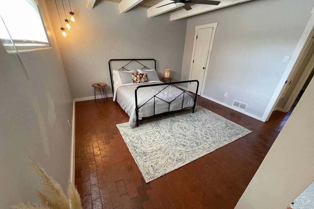 Photo of Bedroom in Corrales