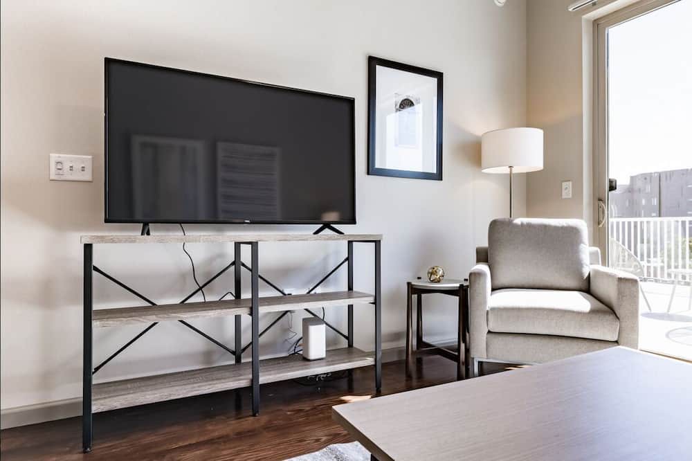 Photo of Livingroom in Civic Center