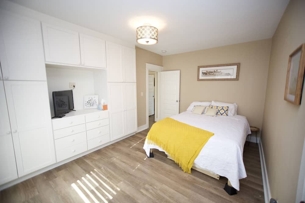 Photo of Bedroom in Greater South Side