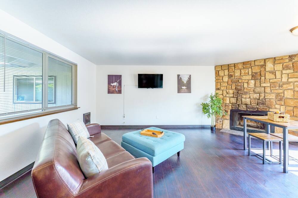 Photo of Livingroom in South Tacoma
