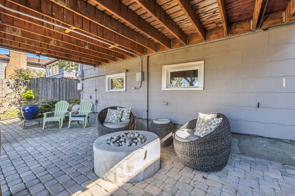 Photo of Patio Balcony in Mid-Beacon Hill