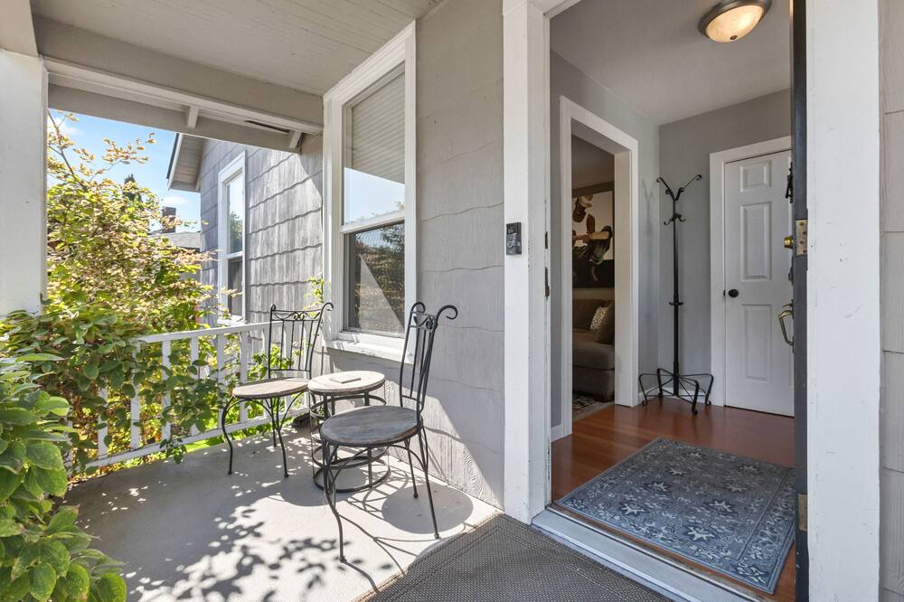 Photo of Patio Balcony in Mid-Beacon Hill