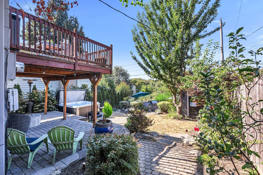 Photo of Patio Balcony in Mid-Beacon Hill