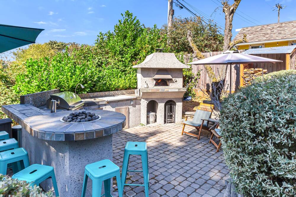 Photo of Patio Balcony in Mid-Beacon Hill