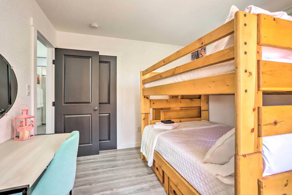 Photo of Bedroom in Dupont