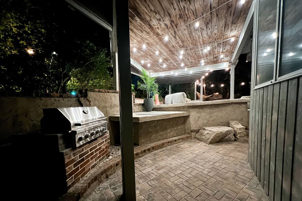 Photo of Patio Balcony in West Plaza