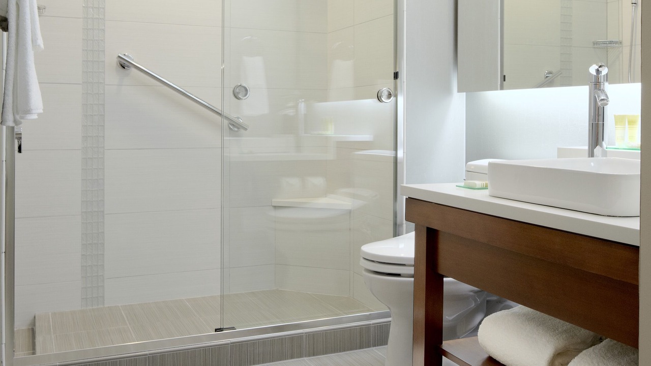 Photo of Bathroom in Downtown Lincoln
