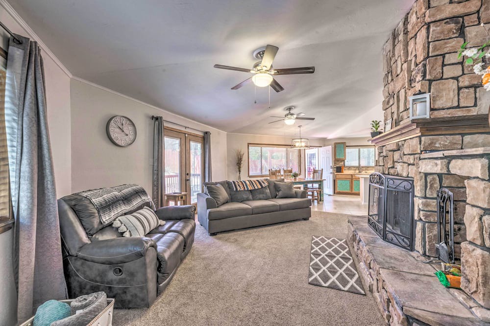 Photo of Livingroom in Ruidoso Downs