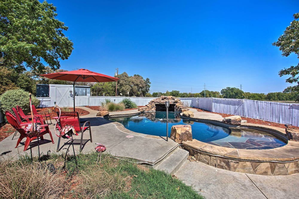 Photo of Outdoor in Denton County