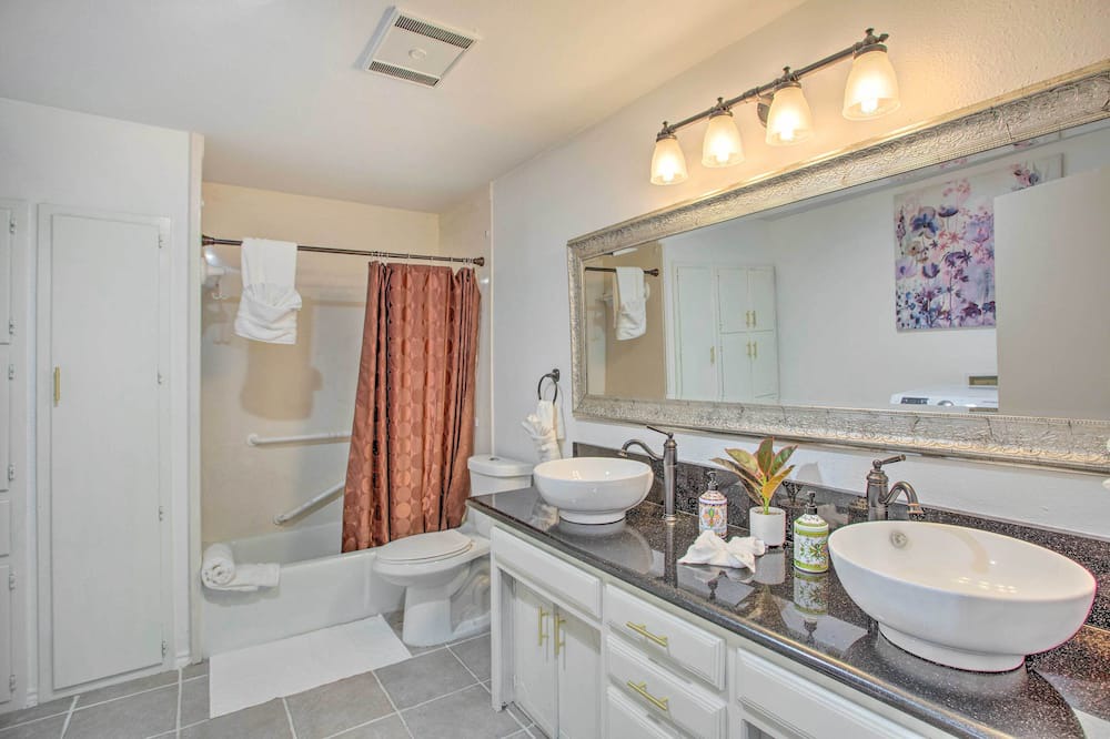 Photo of Bathroom in Denton County