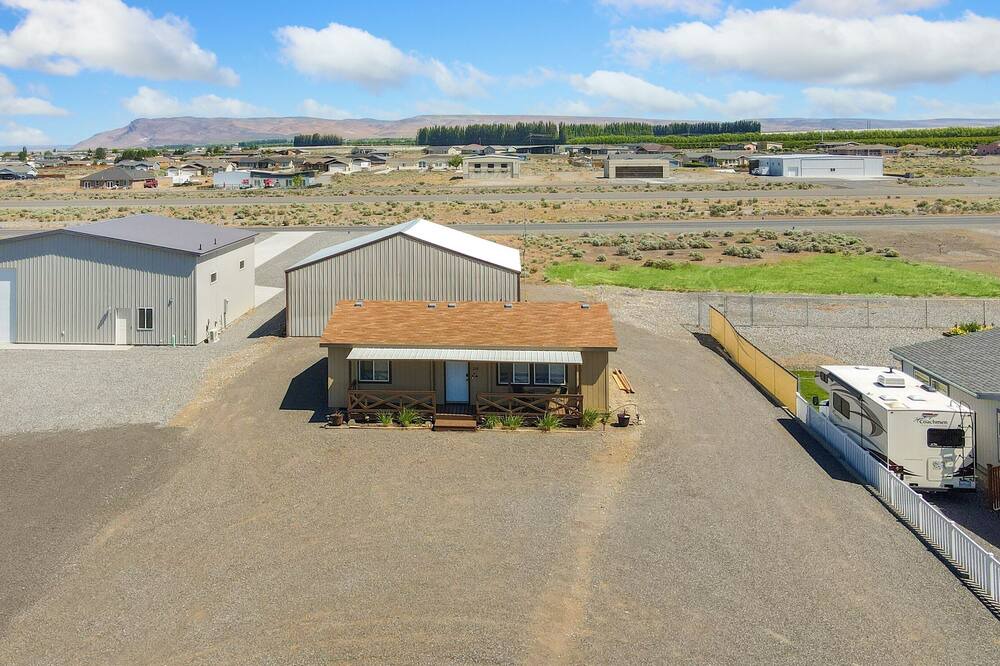 Photo of Outdoor in Desert Aire