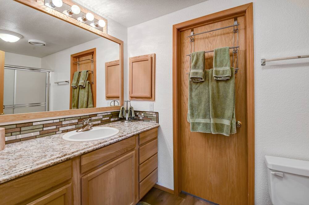 Photo of Bathroom in Desert Aire