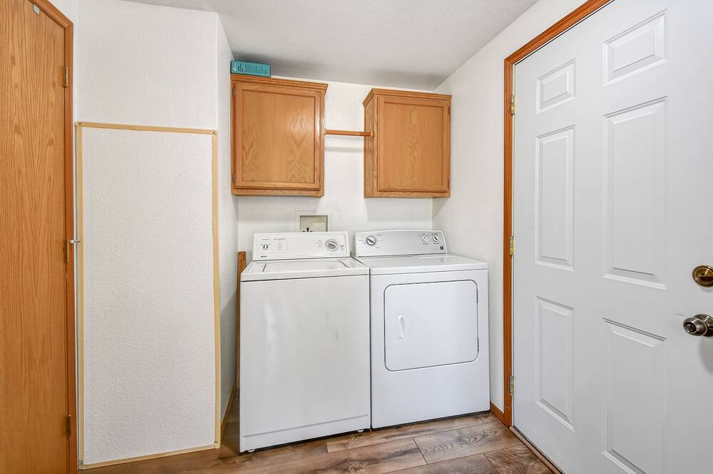 Photo of Bedroom in Desert Aire