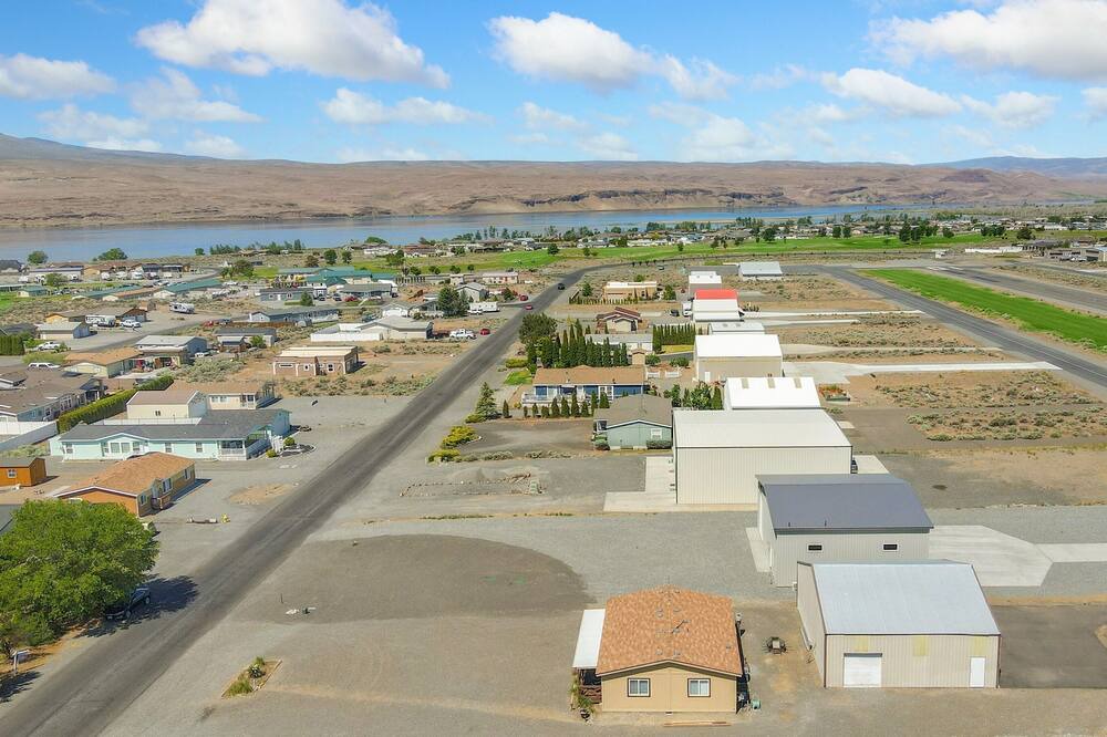 Photo of Outdoor in Desert Aire