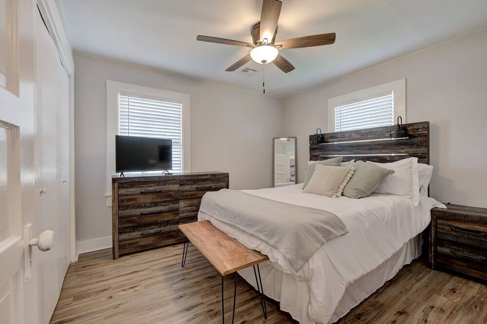 Photo of Bedroom in Blanchard