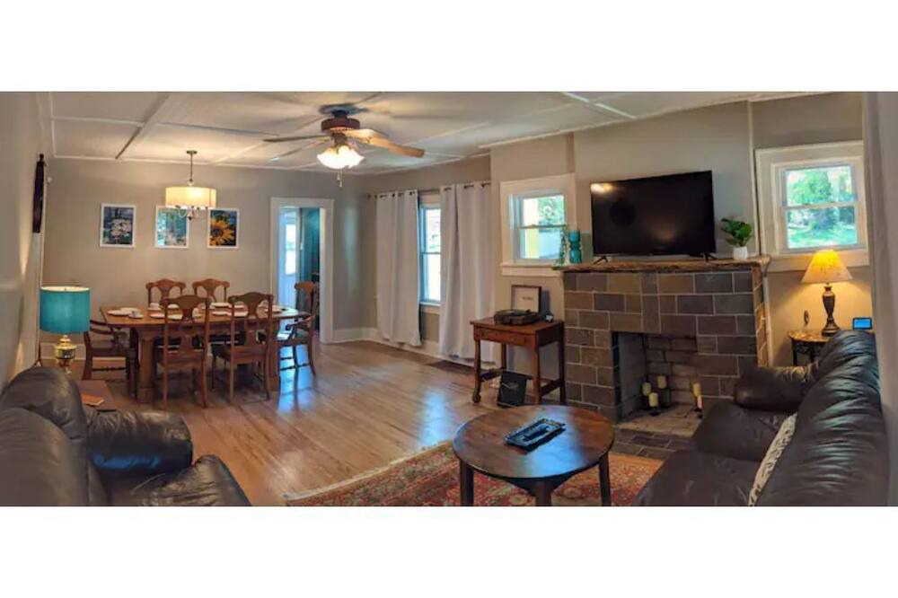 Photo of Livingroom in St. Joseph