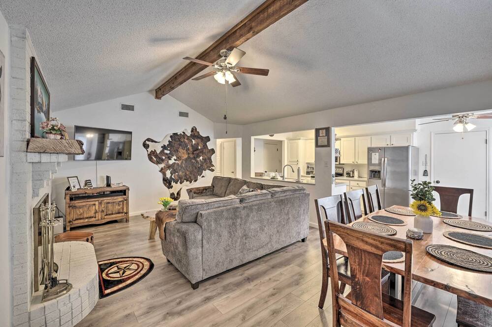 Photo of Livingroom in Fort Worth