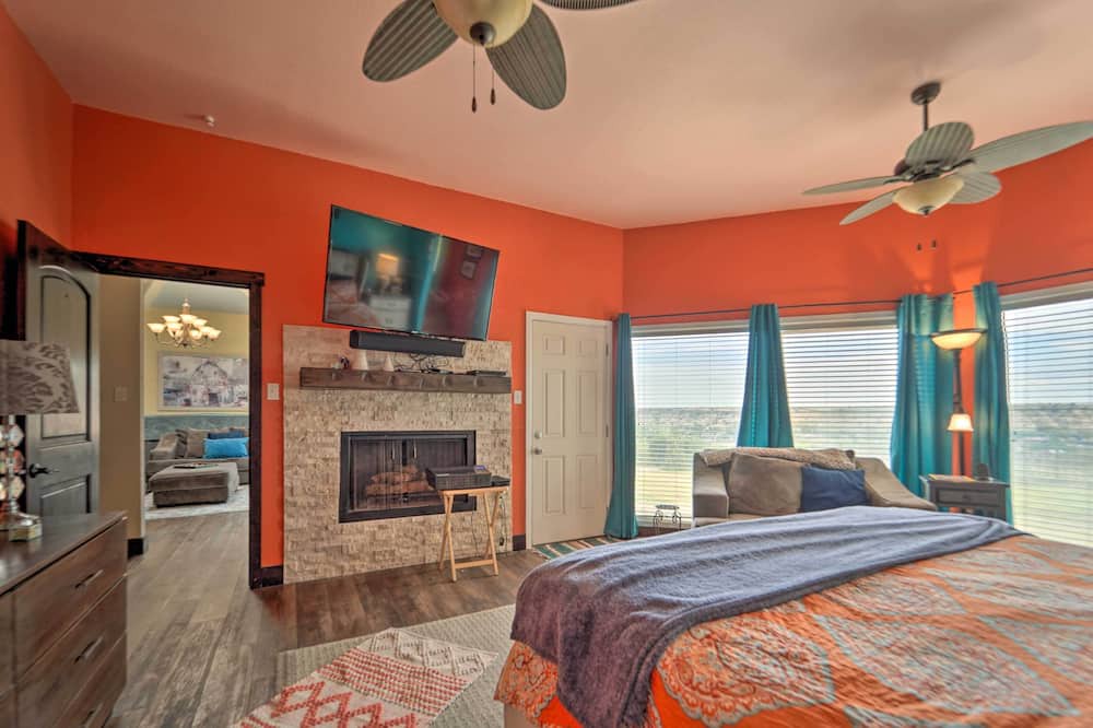 Photo of Bedroom in Ransom Canyon