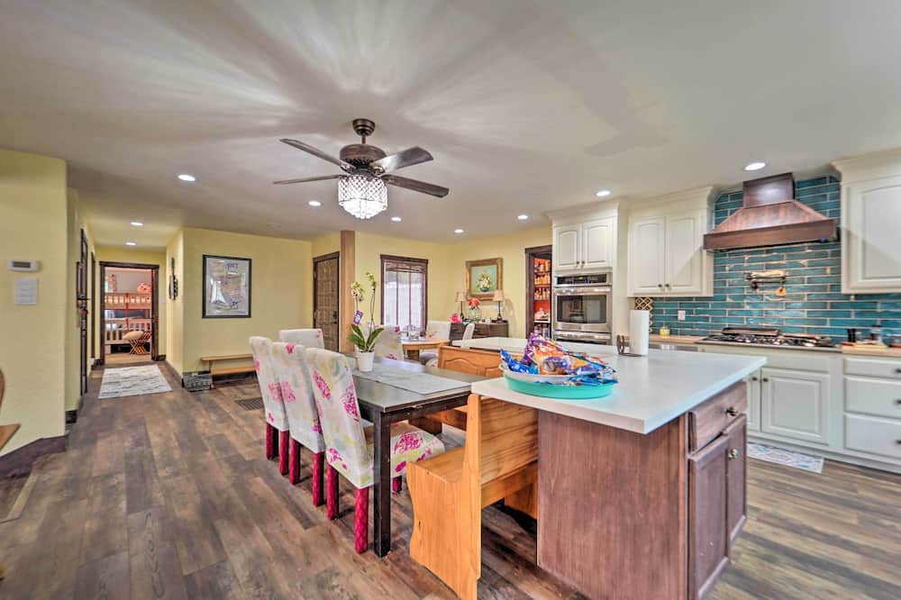 Photo of Kitchen in Ransom Canyon