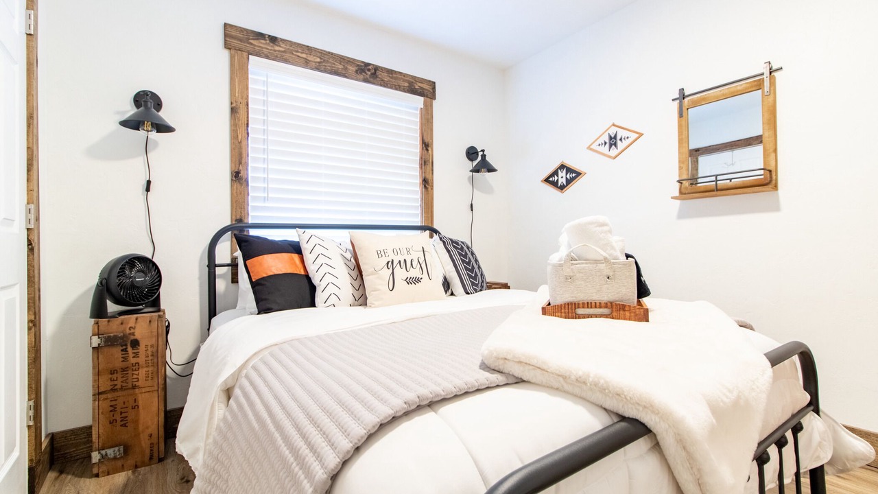 Photo of Bedroom in Council